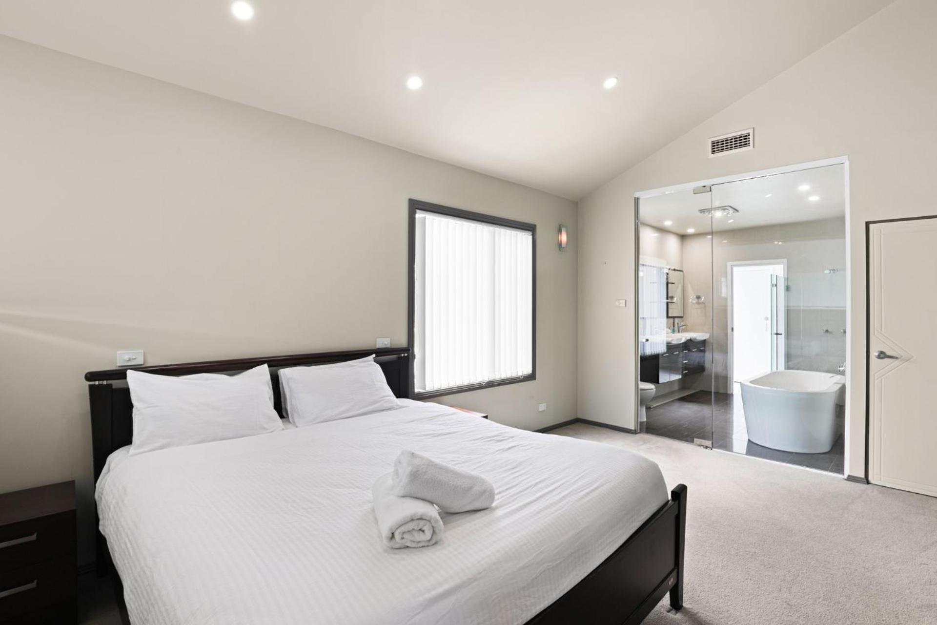Street Oasis At Nelson Bay Apartment Exterior photo